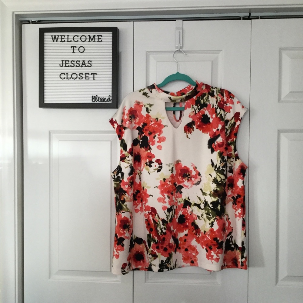 Chelsea Taylor size 3 x multi color